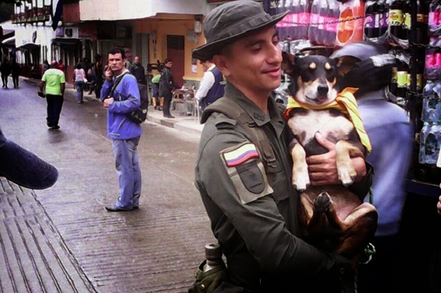 policía se convierte en héroe 4