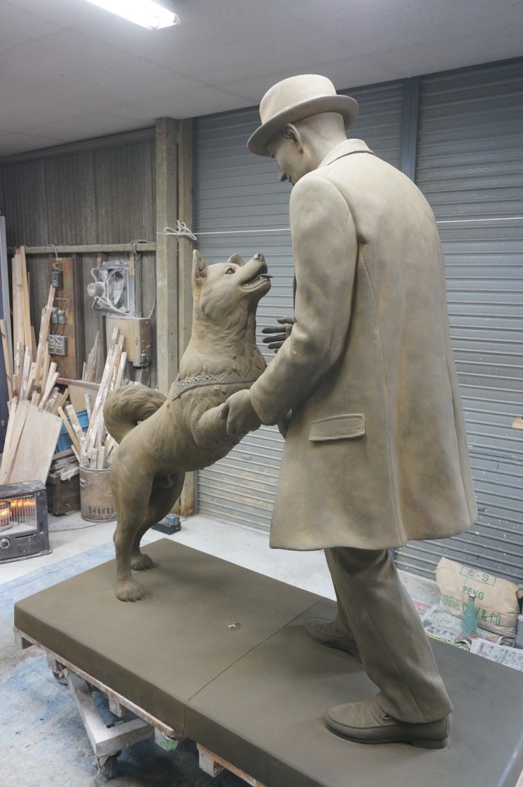 estatua hachiko 4