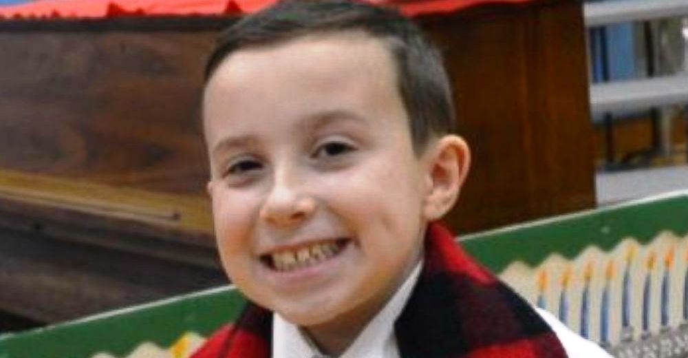 Este niño pide como regalo de cumpleaños donativos para un refugio de animales Este niño pide como regalo de cumpleaños donativos para un refugio de animales