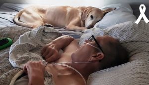 Hombre con cáncer y su perro que siempre durmió a su lado mueren con una hora de diferencia